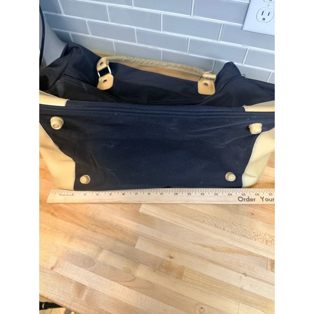 N/A travel style